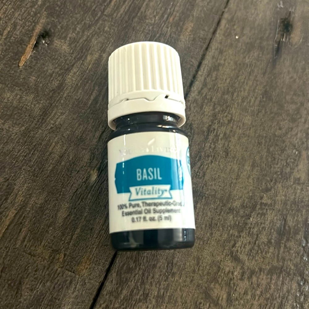 BASIL VITALITY EO BY YOUNG LIVING 5 ML NEW/SEALED BOTTLE BUNDLE2SAVE